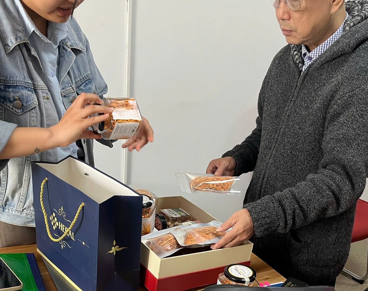 Đông trùng hạ thảo